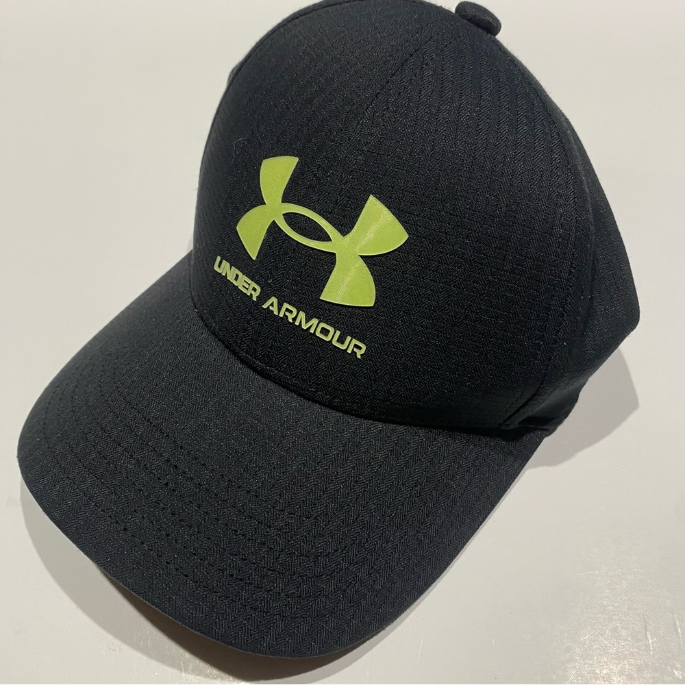 Under Armour Black Cap Hat  Logo Athletic Casual Sportswear